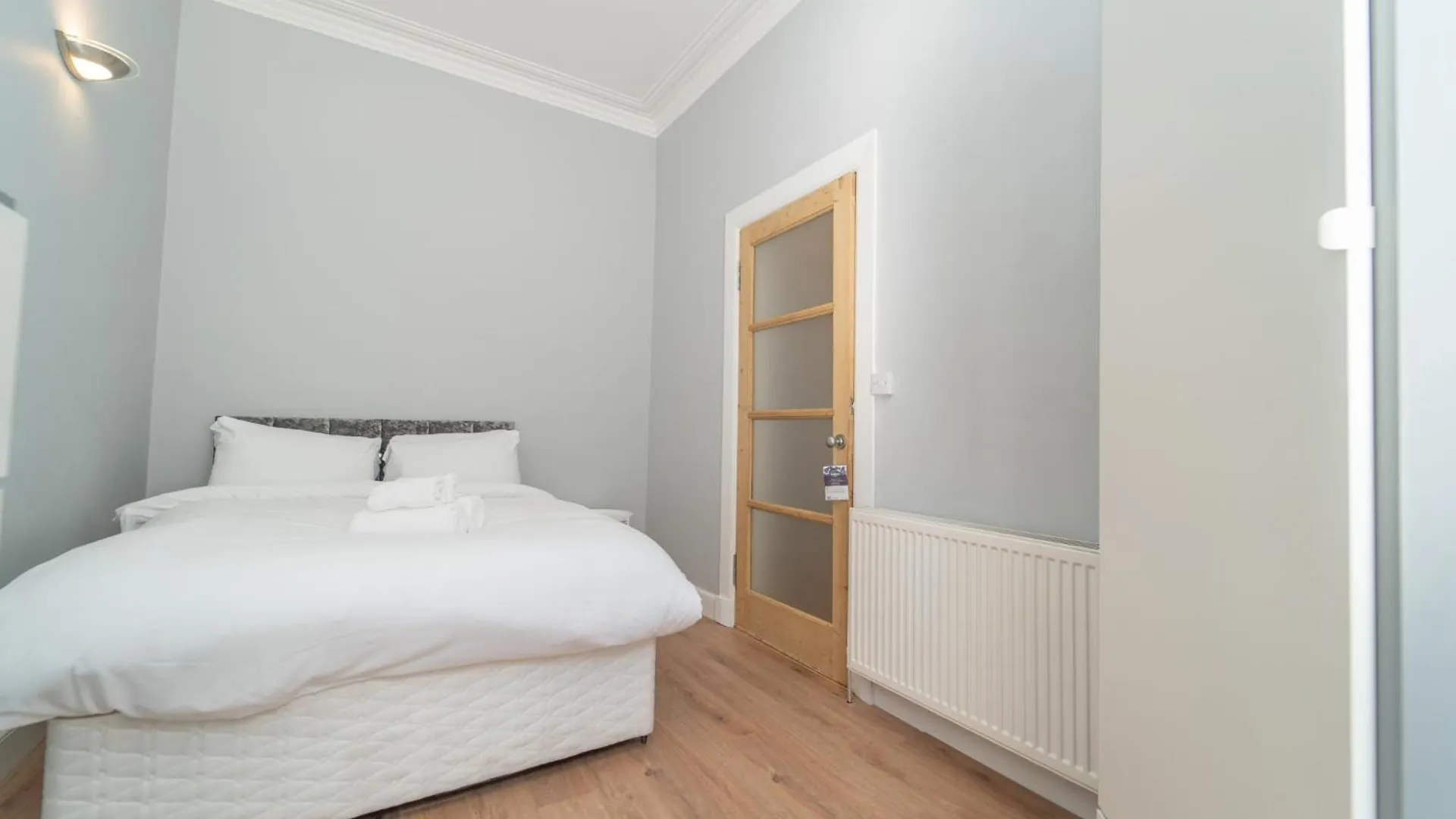 Beautiful Spacious Victorian Town House Apartment Edinburgh