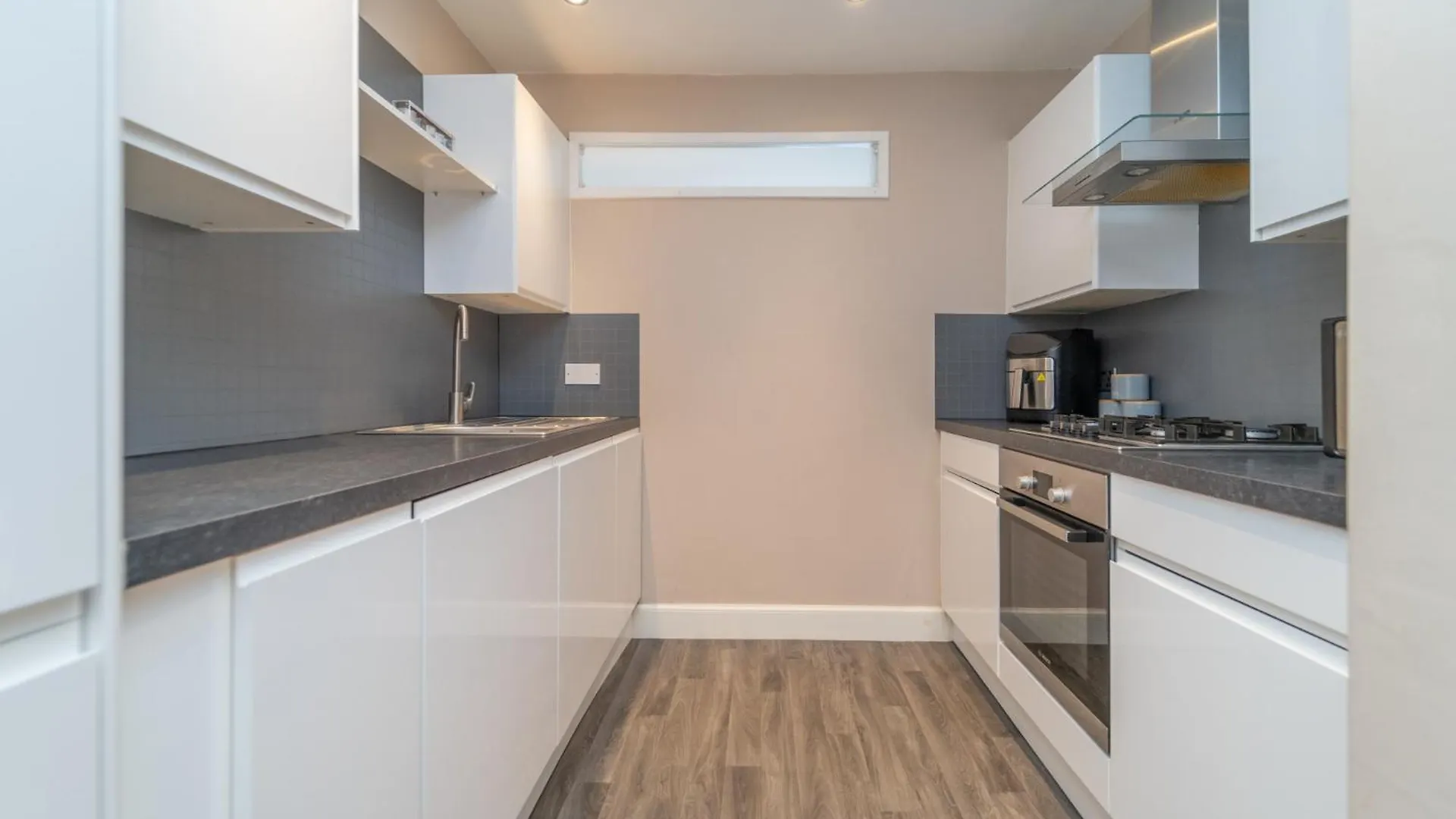 Beautiful Spacious Victorian Town House Apartment Edinburgh