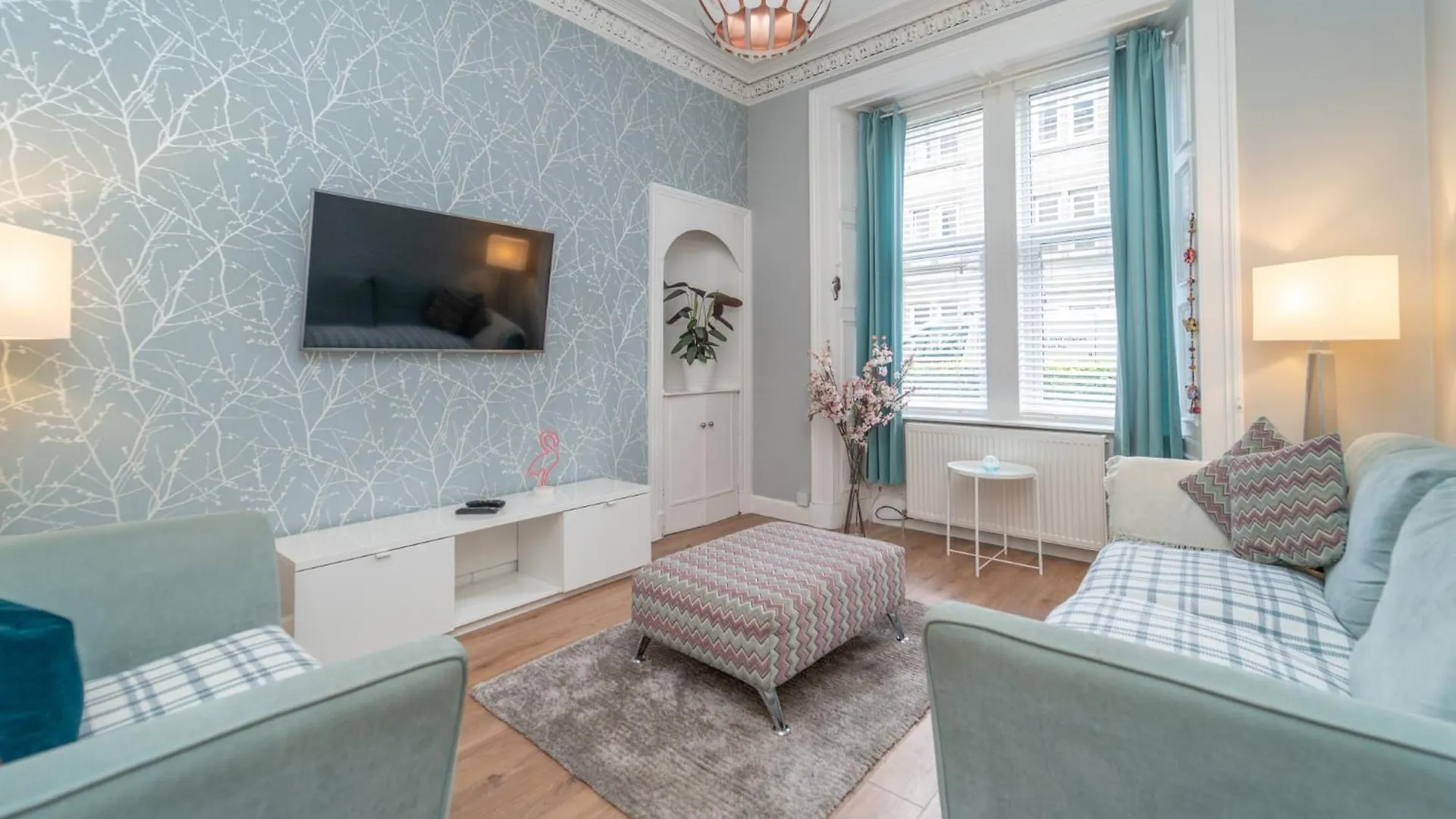 Beautiful Spacious Victorian Town House Apartment Edinburgh