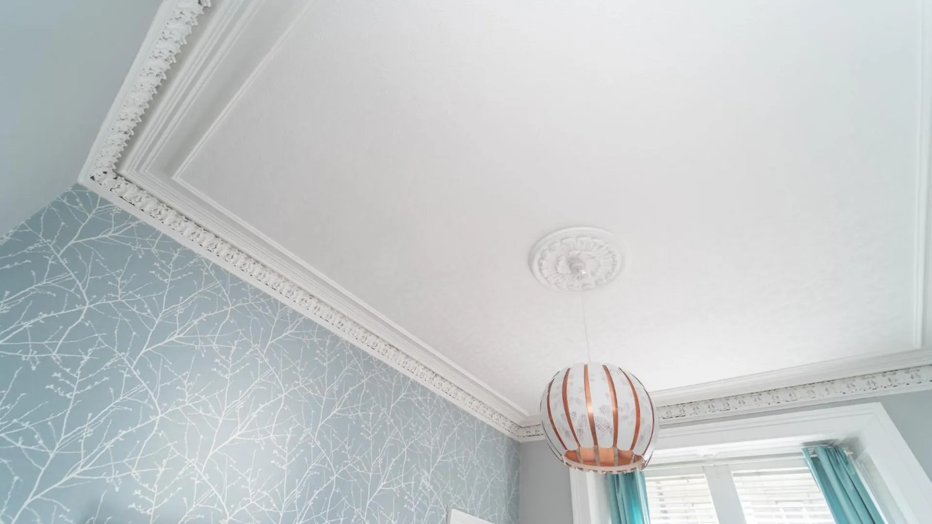 Beautiful Spacious Victorian Town House Apartment Edinburgh